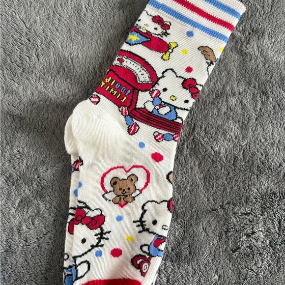 Hello Kitty Bundle - Picture 13 of 13